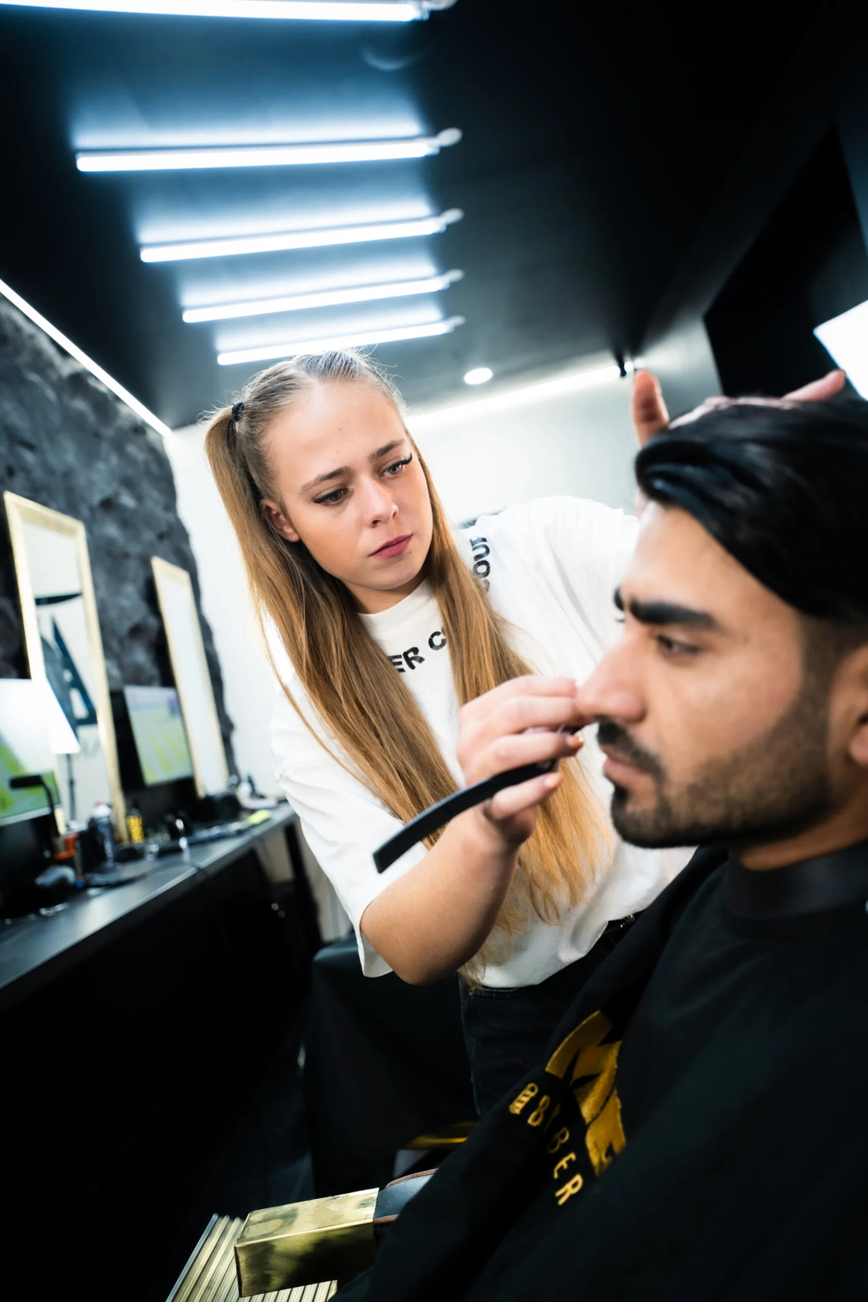 Barber MCC en action dans le salon