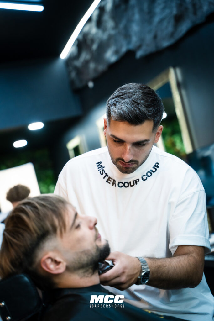Barber Coupe dégradé homme moderne MCC barbershops