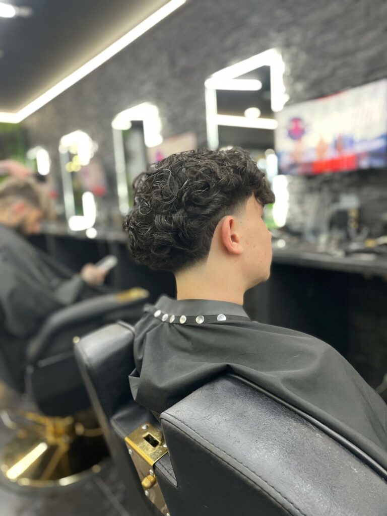 Dégradé à blanc MCC barbershop